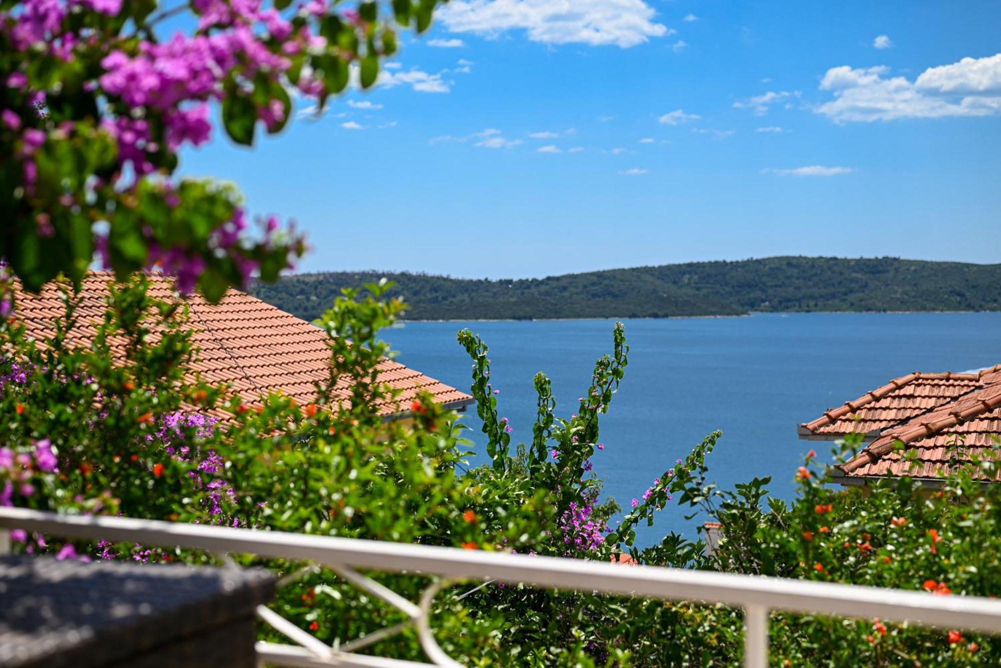 Apartment Spira Puovica Trogir Zimmer foto