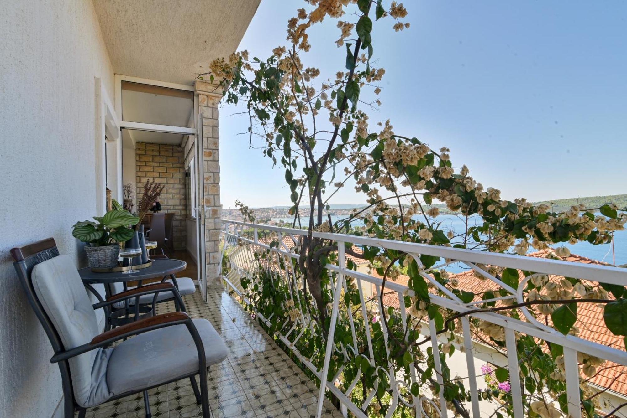 Apartment Spira Puovica Trogir Exterior foto
