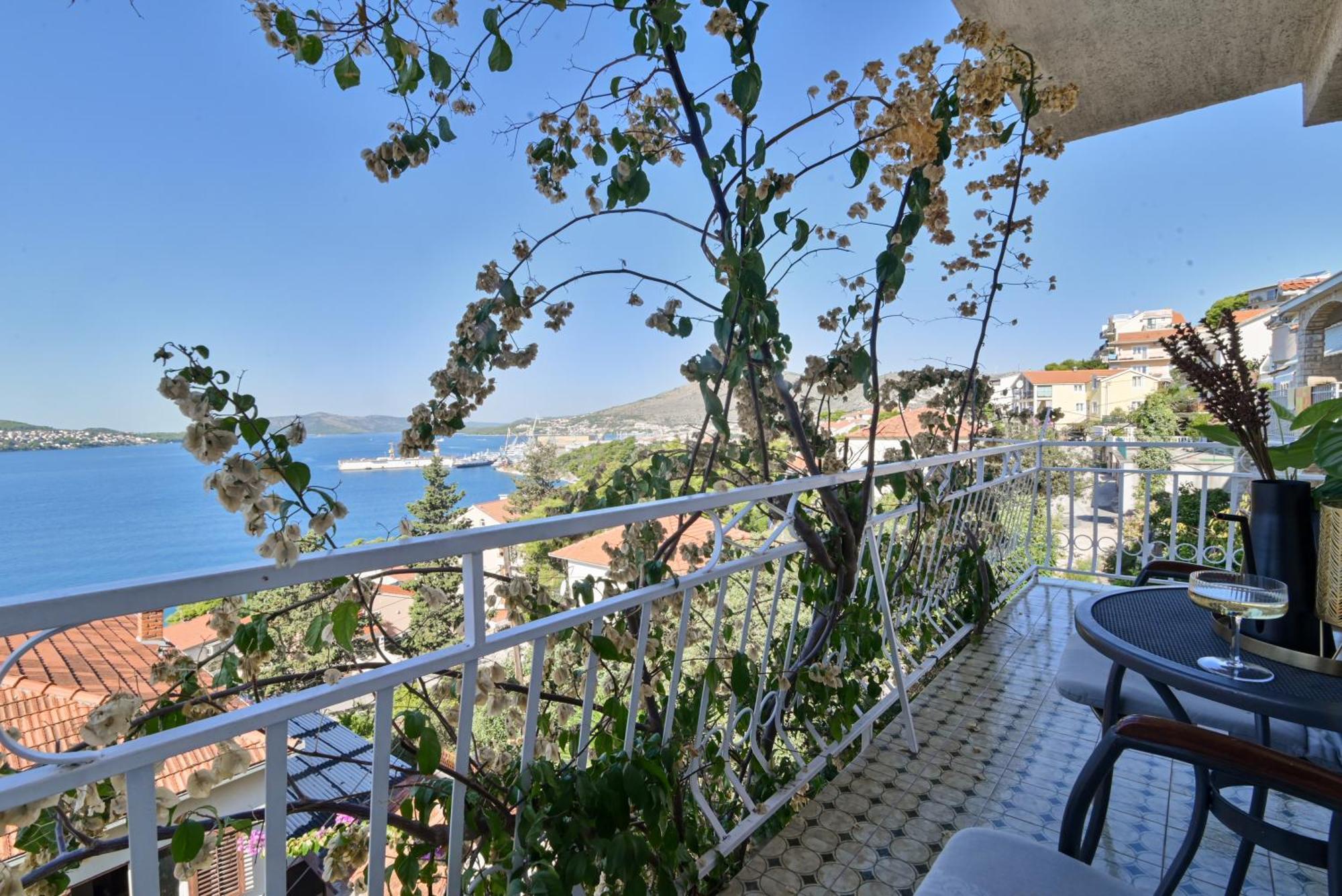 Apartment Spira Puovica Trogir Exterior foto