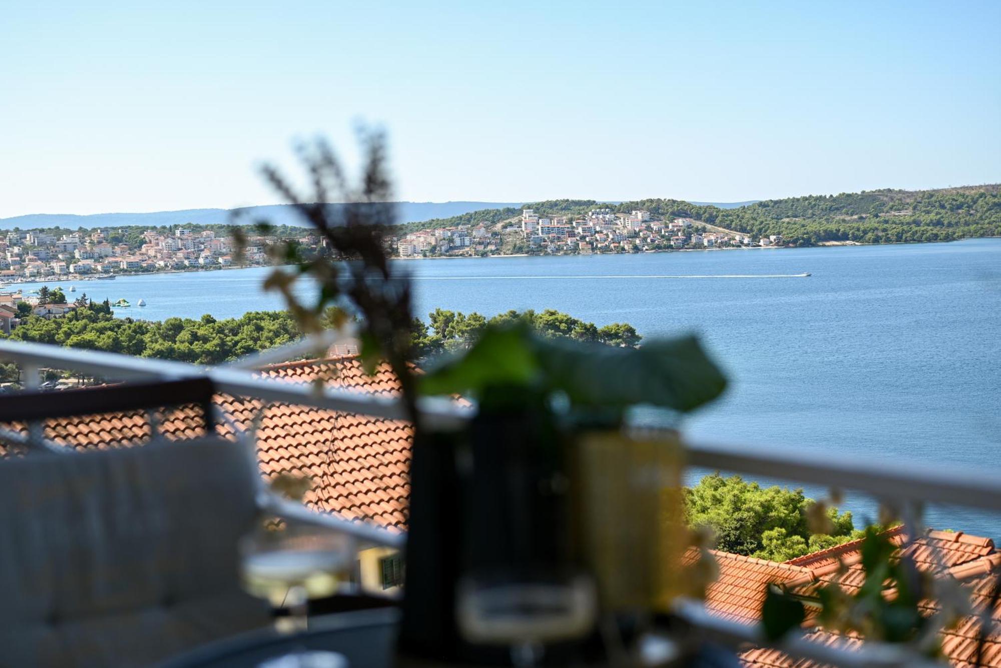 Apartment Spira Puovica Trogir Exterior foto