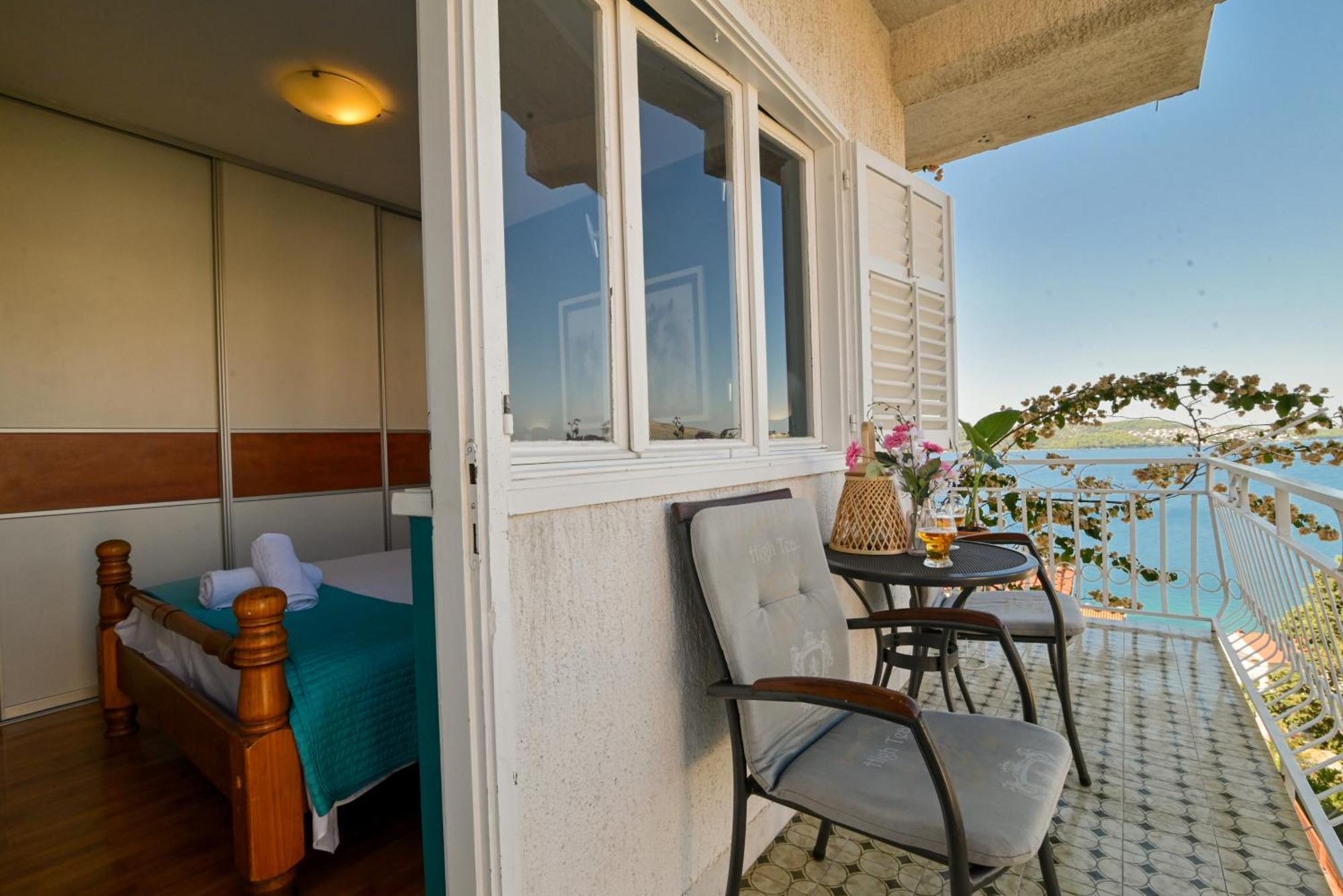 Apartment Spira Puovica Trogir Exterior foto